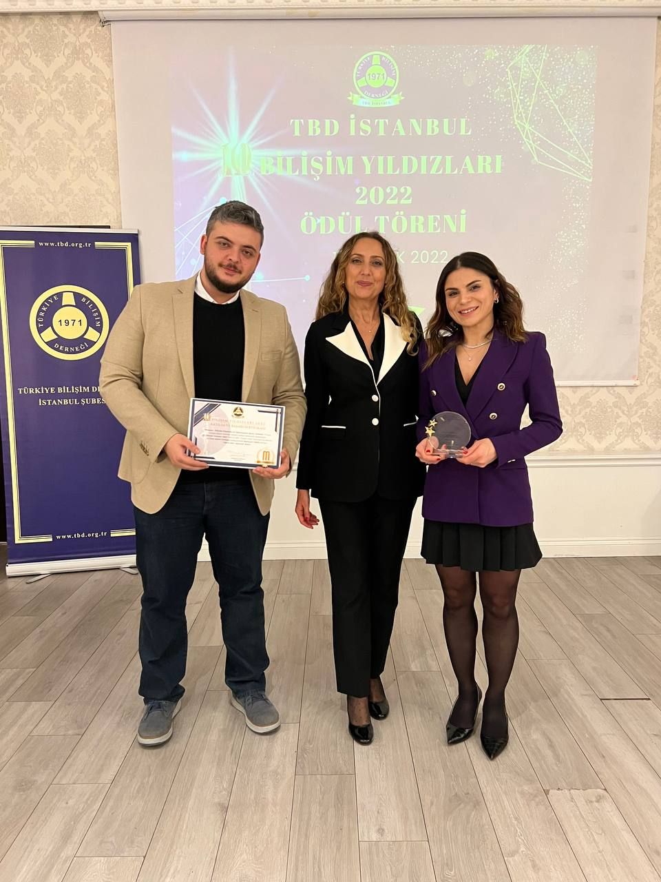 Holacon’a Bilişim Yıldızları 2022 Mansiyon Ödülü